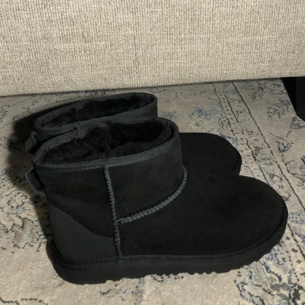 UGG Classic Mini Classic Boot Black